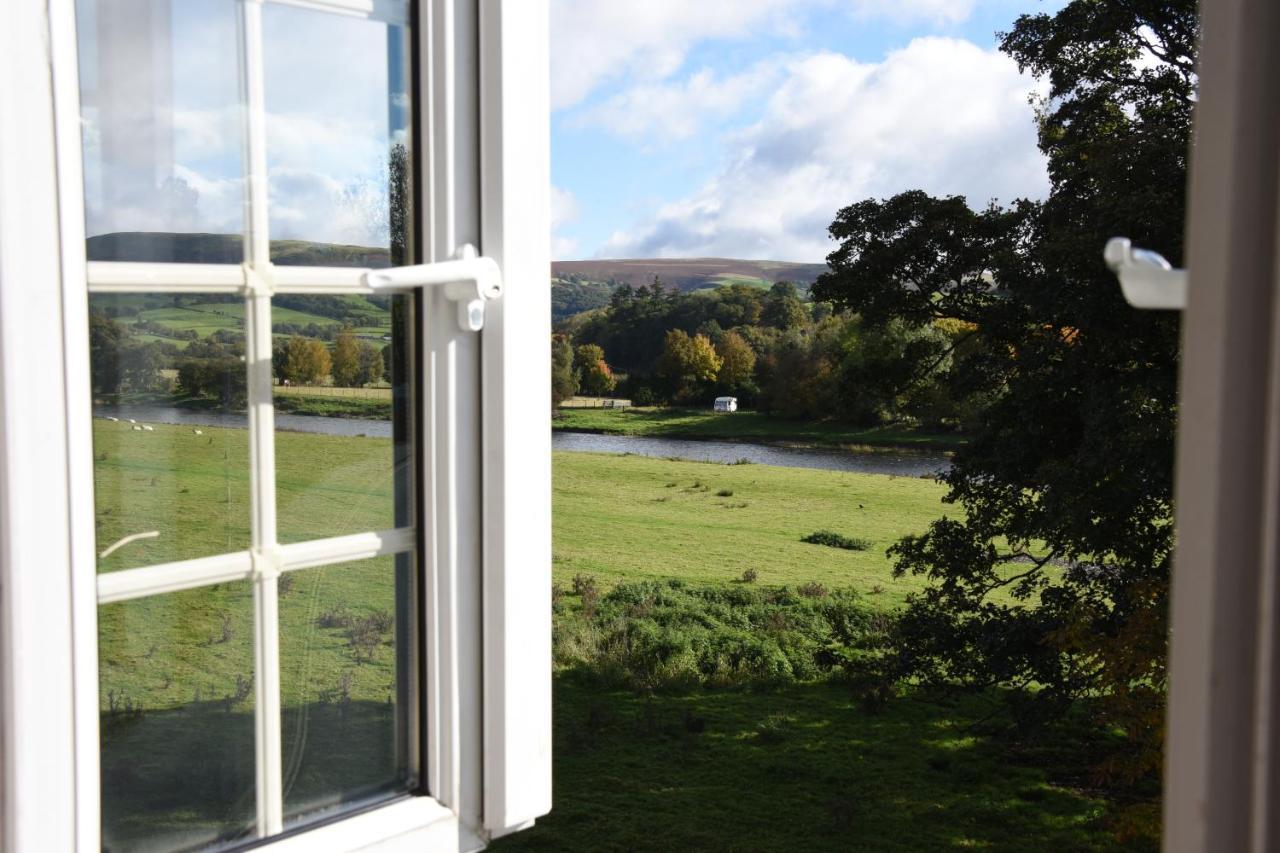 The Llanelwedd Arms Hotel Builth Wells Εξωτερικό φωτογραφία